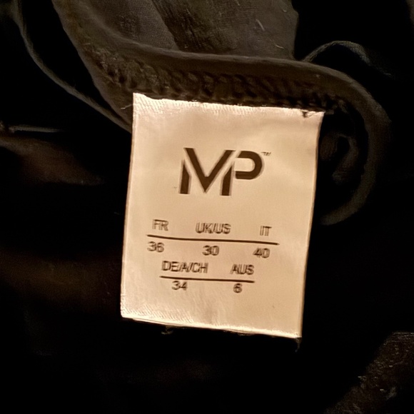 Girls Training Swimsuit Bundle - Picture 5 of 9